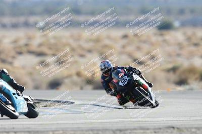 media/Dec-07-2025-CVMA (Sun) [[3e7d2de5dc]]/Race 12- Formula 40 MW and LW/